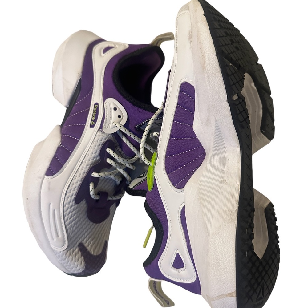 Womens REEBOX Size 8 - white/purple